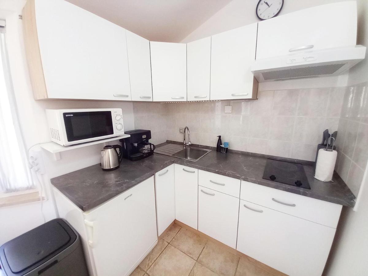 Apartment Karlo メドゥリン エクステリア 写真