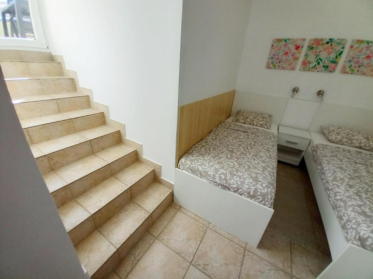 Apartment Karlo メドゥリン エクステリア 写真